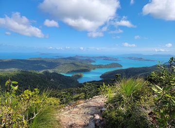 australia/the-whitsundays/landmark/whitsunday-peak