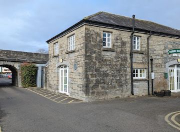 ireland/county-leitrim/landmark/leitrim-tourist-office