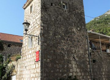 montenegro/perast/landmark/palaca-mazarovic