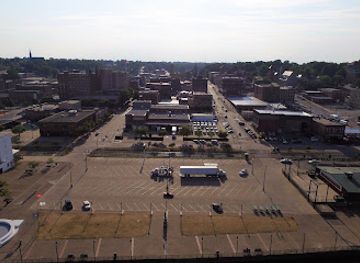 iowa/burlington/landmark/burlington-riverfront-entertainment