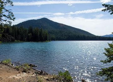 oregon/lake-county/landmark/cultus-lake