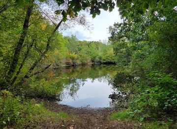 rhode-island/trustom-pond-national-wildlife-refuge/landmark/audubon-caratunk-wildlife-refuge