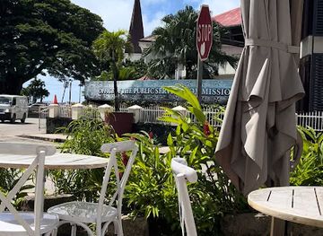 tonga/nuku-island/landmark/friends-cafe