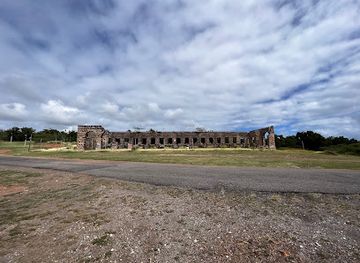 antigua-and-barbuda/shirley-heights-lookout/landmark/officers-quarters