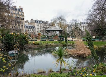 france/paris/le-marais/landmark/square-du-temple-elie-wiesel