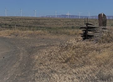 oregon/sherman-county/landmark/oregon-trail-monument