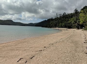 australia/whitsunday-islands/landmark/dugong-beach
