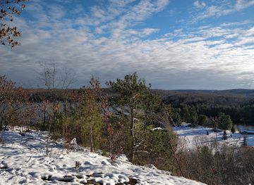 canada/haliburton-highlands/landmark/coopers-lookout