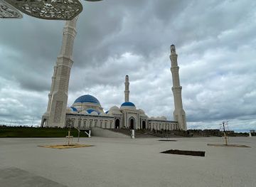 kazakhstan/nur-sultan/old-town/landmark/smotrovaya-bashnya-mecheti