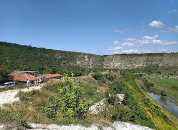 moldova/cave-monastery-in-old-orhei/landmark/orheiul-vechi-cultural-and-natural-reserve
