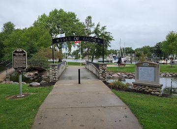 wisconsin/lake-winnebago-region/landmark/isle-of-valor