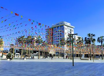 albania/durres-coast/landmark/town-square-of-durres-sheshi-liria