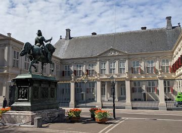 netherlands/dutch-coast/landmark/noordeinde-palace