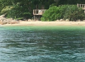 indonesia/riau-islands/landmark/pulau-cepedak