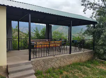Hilltop Camping Bekh