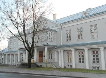 estonia/haapsalu/landmark/de-la-gardie-loss