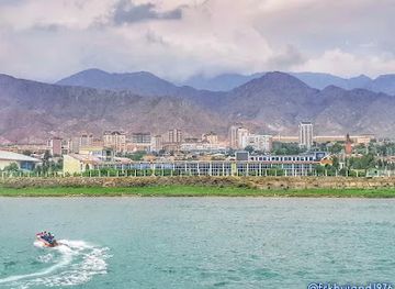 tajikistan/zarafshan-valley/landmark/khujand-historical-leaders