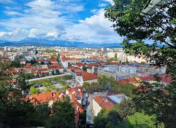 slovenia/drava/landmark/ljubljana-castle-funicular