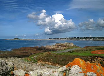 guernsey/perelle-bay/landmark/portelet-kiosk