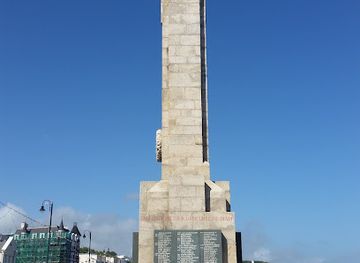 isle-of-man/douglas-head/landmark/douglas-war-memorial