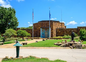 oklahoma/bartlesville/landmark/woolaroc-museum-wildlife-preserve