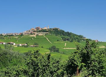 italy/langhe/landmark/cappella-delle-brunate