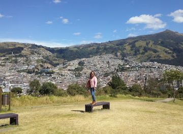 ecuador/cotopaxi-region/landmark/middle-of-the-world-city