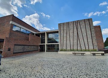 south-africa/johannesburg/landmark/johannesburg-holocaust-genocide-centre