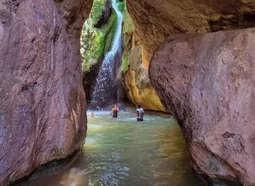 yemen/abyan/landmark/hajh-foundations