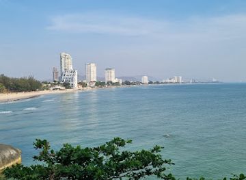 thailand/hua-hin/khao-takiab/landmark/khao-takiab-nuea-beach