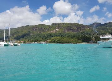 seychelles/felicite-island/landmark/eden-island-marina