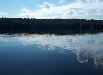 canada/haliburton-highlands/landmark/denna-lake