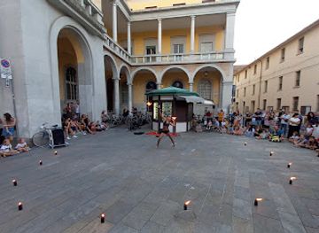 italy/romagna/landmark/piazzetta-della-legna