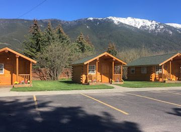 montana/columbia-falls/landmark/glacier-basecamp-lodge-campground