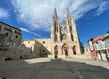 spain/burgos/landmark/plaza-santa-maria-4