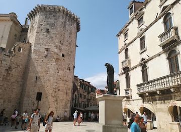 croatia/split/landmark/palaca-milesi