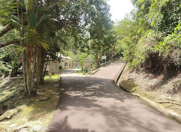 brunei/tutong-beach/landmark/tasek-lama-waterfall