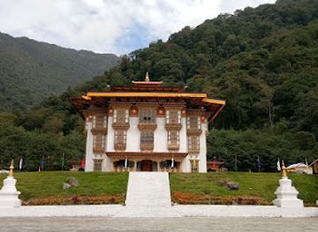 bhutan/mongar-district/landmark/barshong-lakhang-karma-thegsum-dechenling-monastery