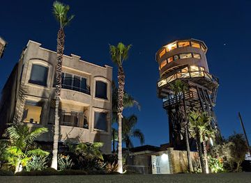 california/huntington-beach/landmark/water-tower-house