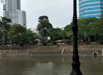 Oude Ned-indië Stuwbrug bij de Rivier de Djagir