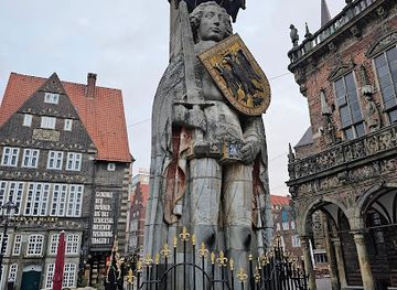 germany/bremen/altstadt/landmark/bremen-roland