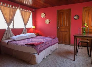 nicaragua/matagalpa-coffee-region/landmark/hostal-la-buena-onda