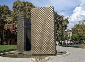 albania/tirana/landmark/independence-memorial