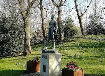 ireland/dublin/st-stephen-s-green/landmark/robert-emmet
