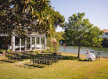 australia/noosa/landmark/noosa-waterfront