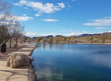 nevada/boulder-city/landmark/boulder-city-urban-pond