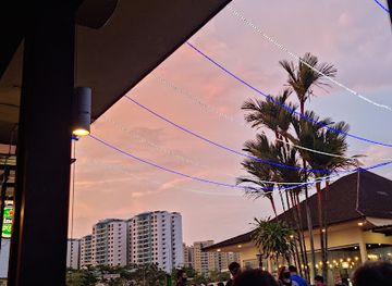 singapore/punggol/landmark/frienzie-bar-bistro