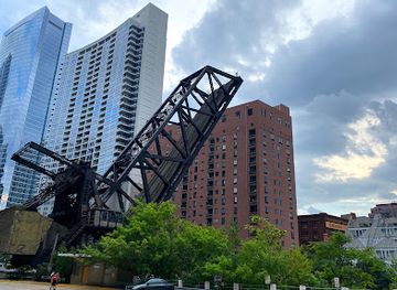 illinois/chicago/landmark/chicago-northwestern-railway-bridge