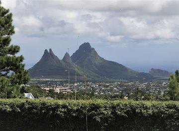 mauritius/riviere-du-rempart/landmark/trois-mamelles