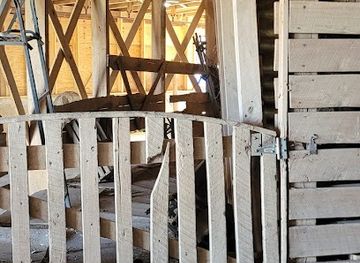 indiana/east-central-indiana/landmark/frank-littleton-round-barn